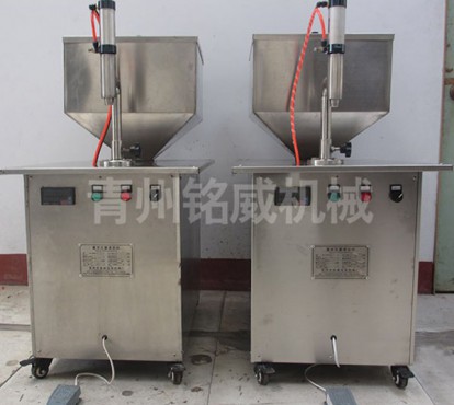 單頭芝麻醬灌裝機(jī)